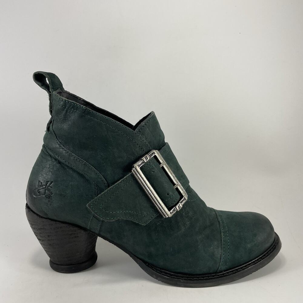 John Fluevog Porter Ankle Boots Womens Size 10 Green Leather Buckle Block Heel